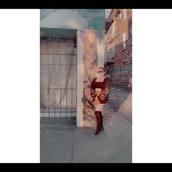 Meet your Posher, Makaila - Picture 4 of 4